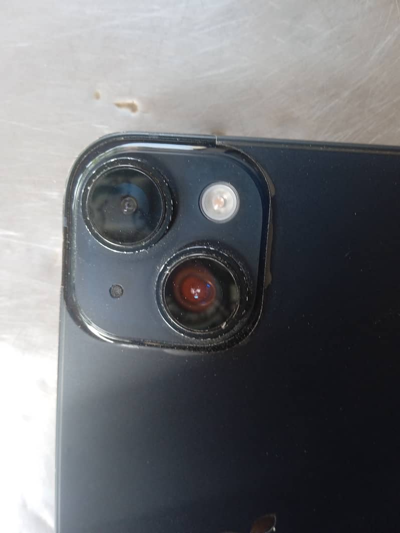 Apple iPhone 14 3