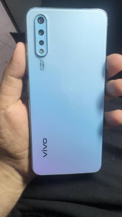 Vivo S1