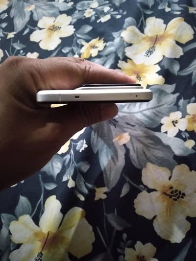 Realme GT 7 Pro Standard Edition in 10 by 10 condtion