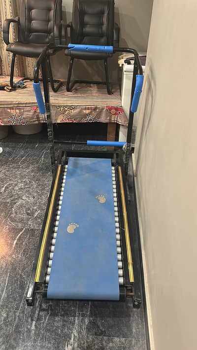 manual treadmill very good condition