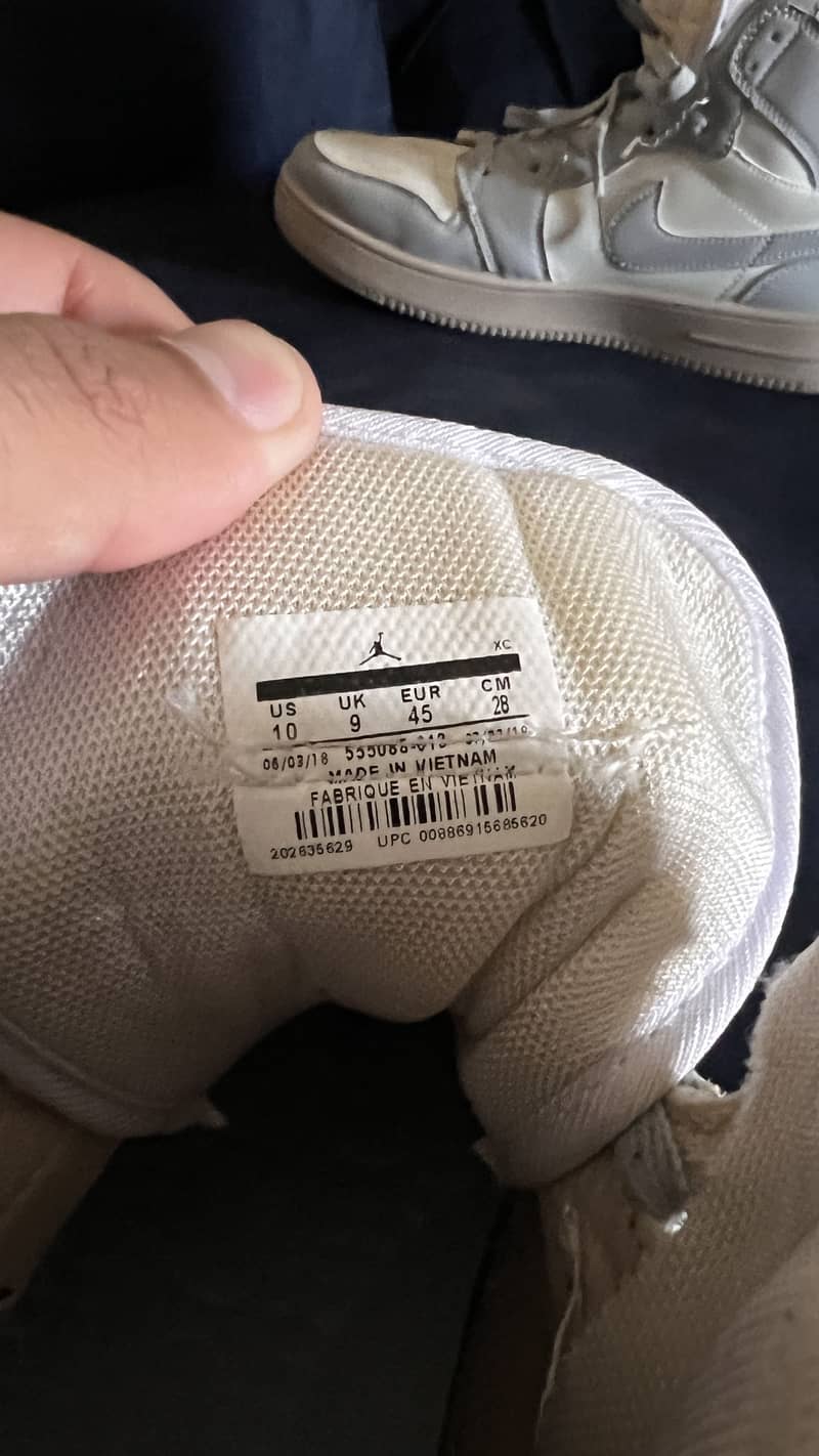 Sneakers 4
