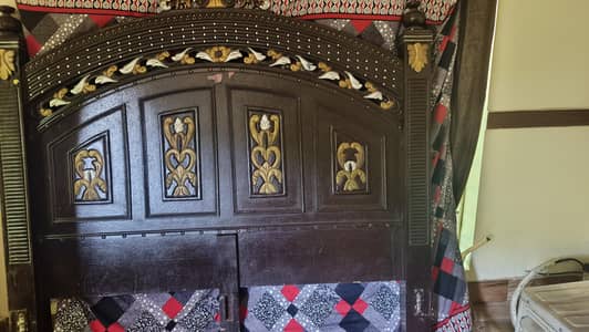 King Size Bed for Sale – Refurbishment Required