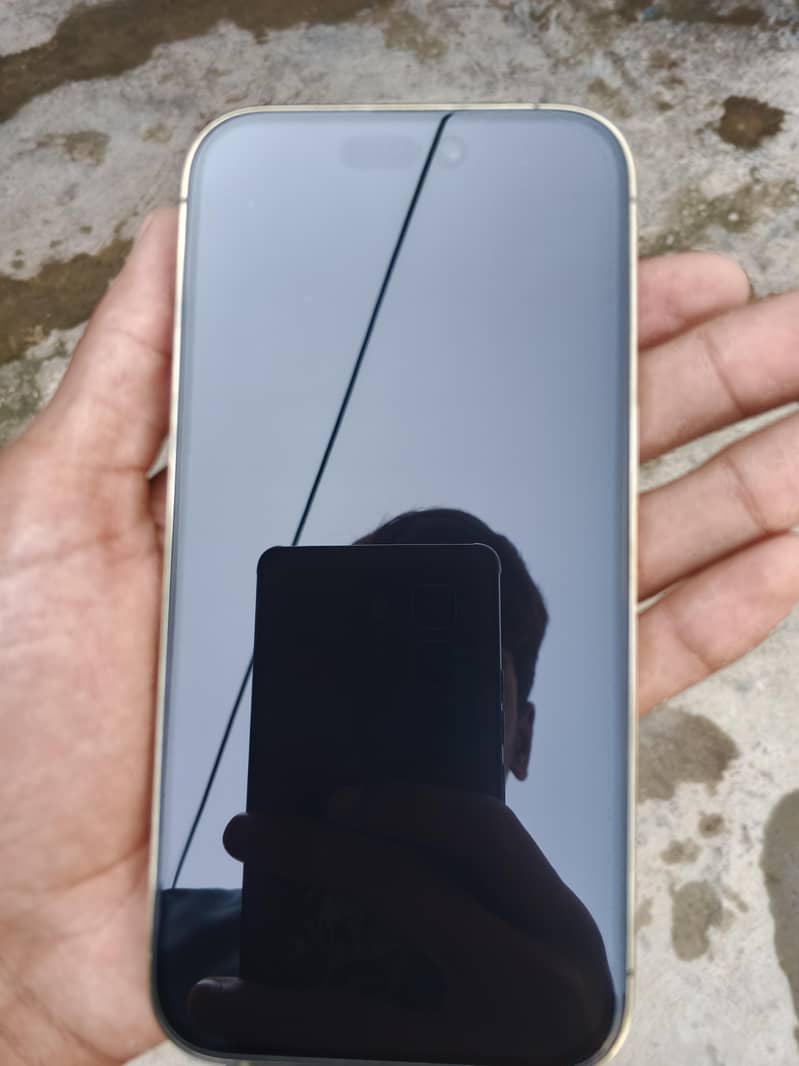 Apple iPhone 14 Pro 4