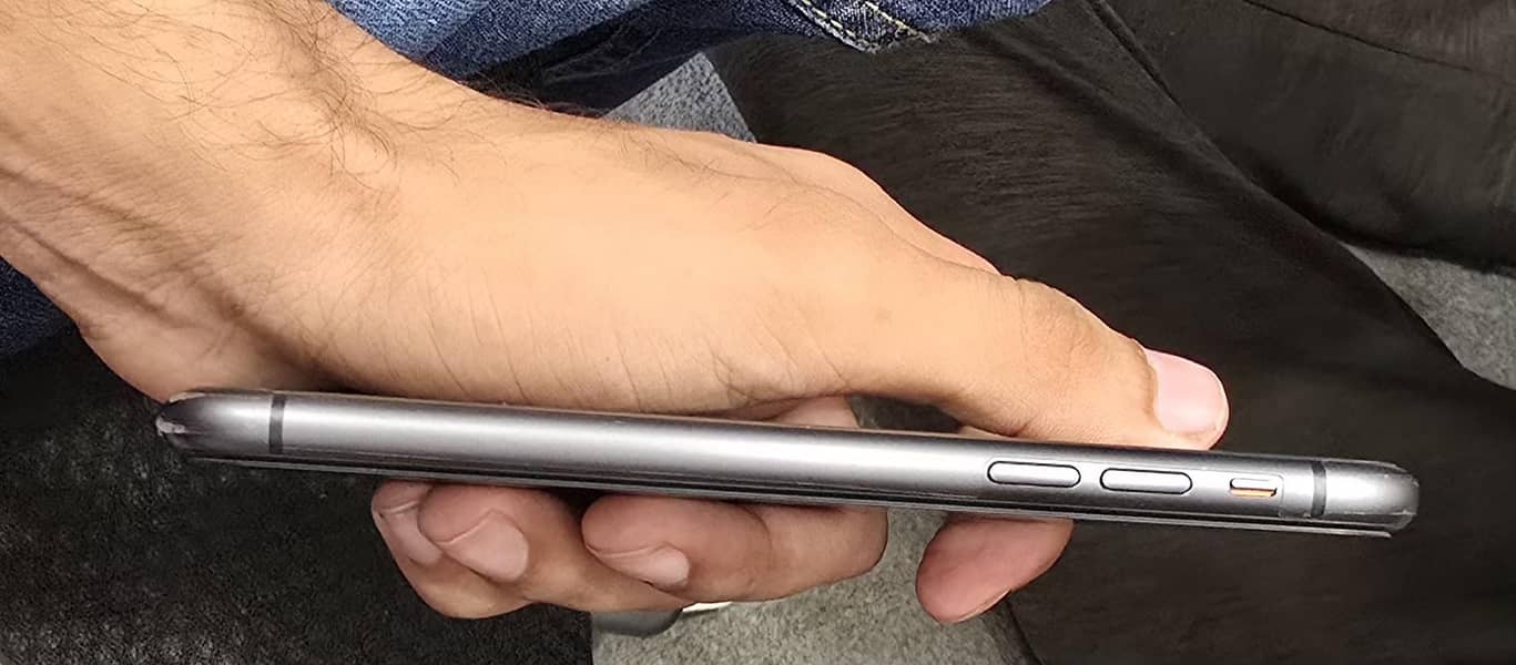 Apple iPhone 11 1