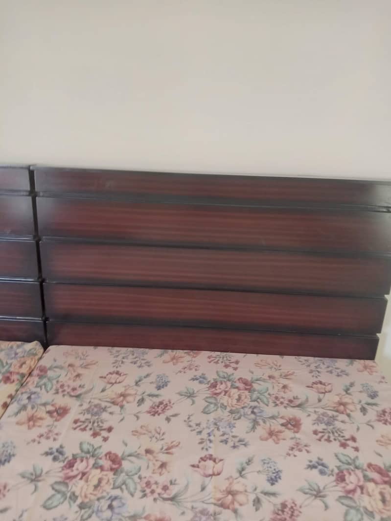 single bed 0