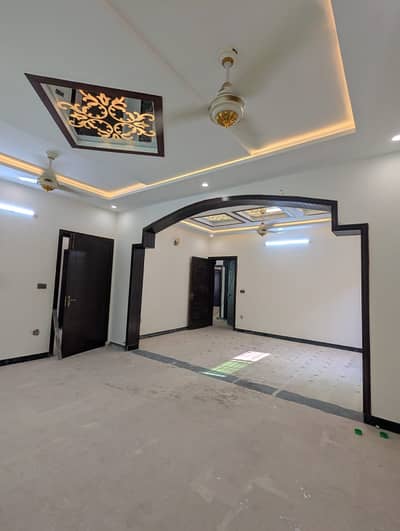 1 KANAL BRAND NEW UPPER PORTION FOR RENT