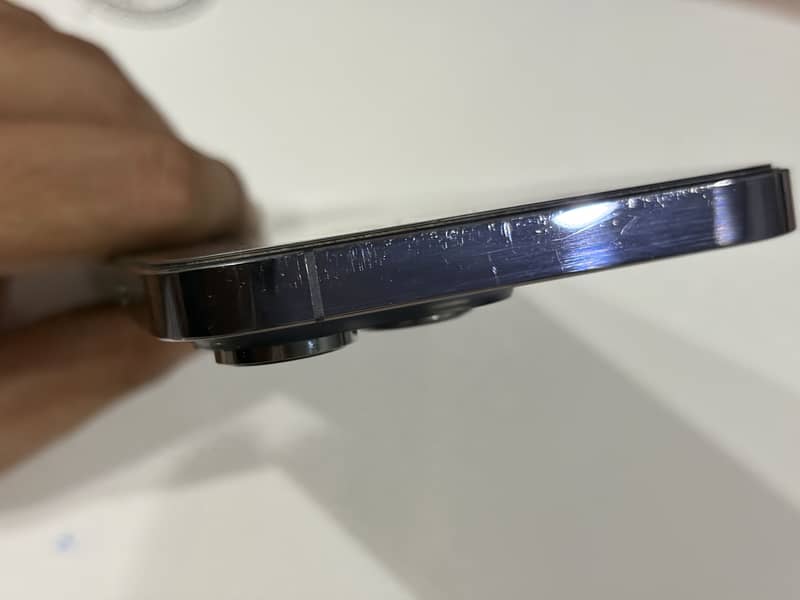 IPhone 14 Pro Max 3