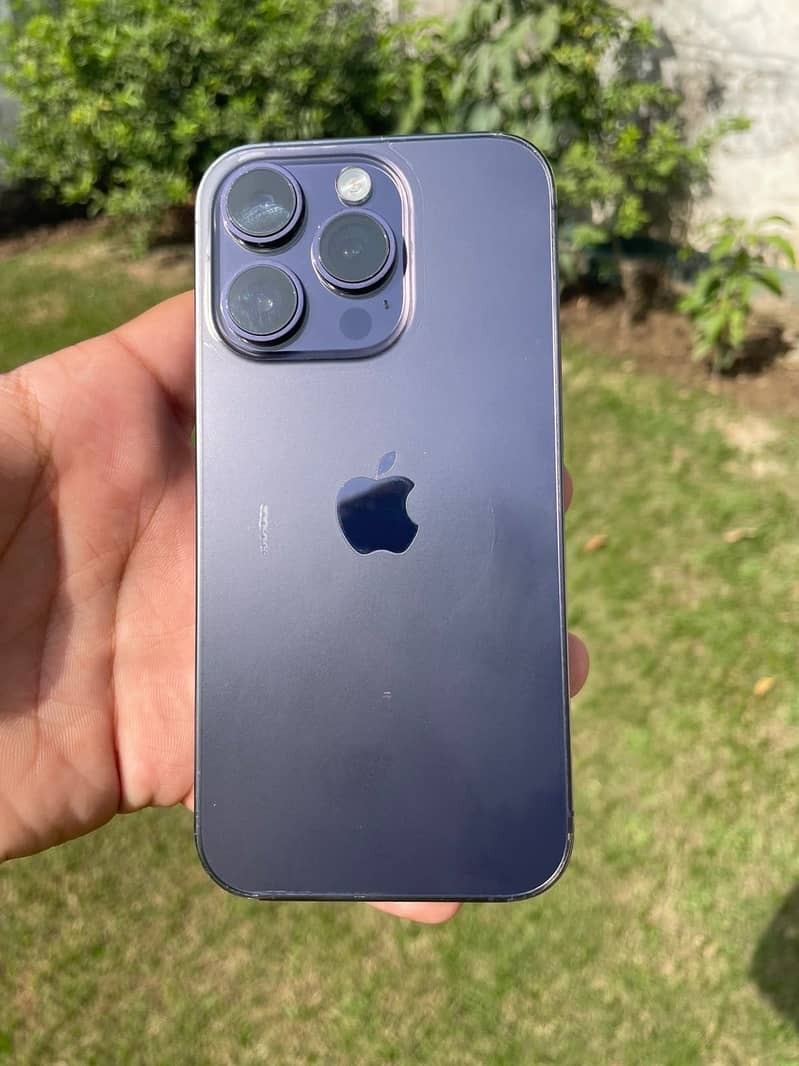 Apple iPhone 14 Pro 0