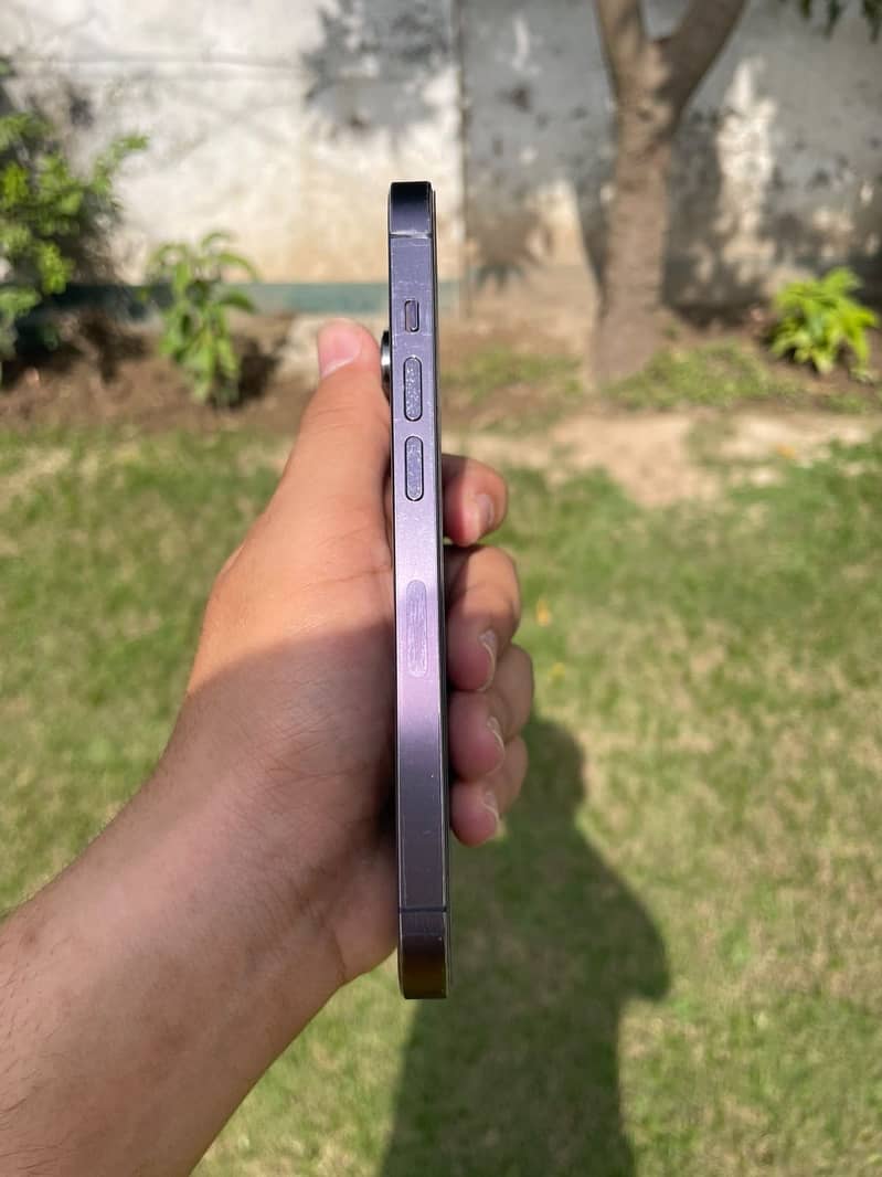Apple iPhone 14 Pro 4