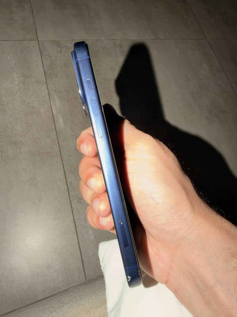 Apple iPhone 17 Pro Max 3