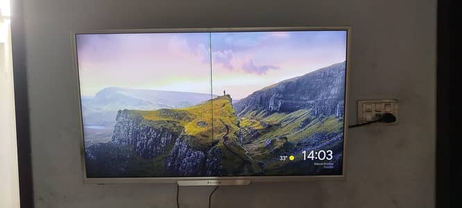Ecostar 42-Inch LED TV Non-Smart