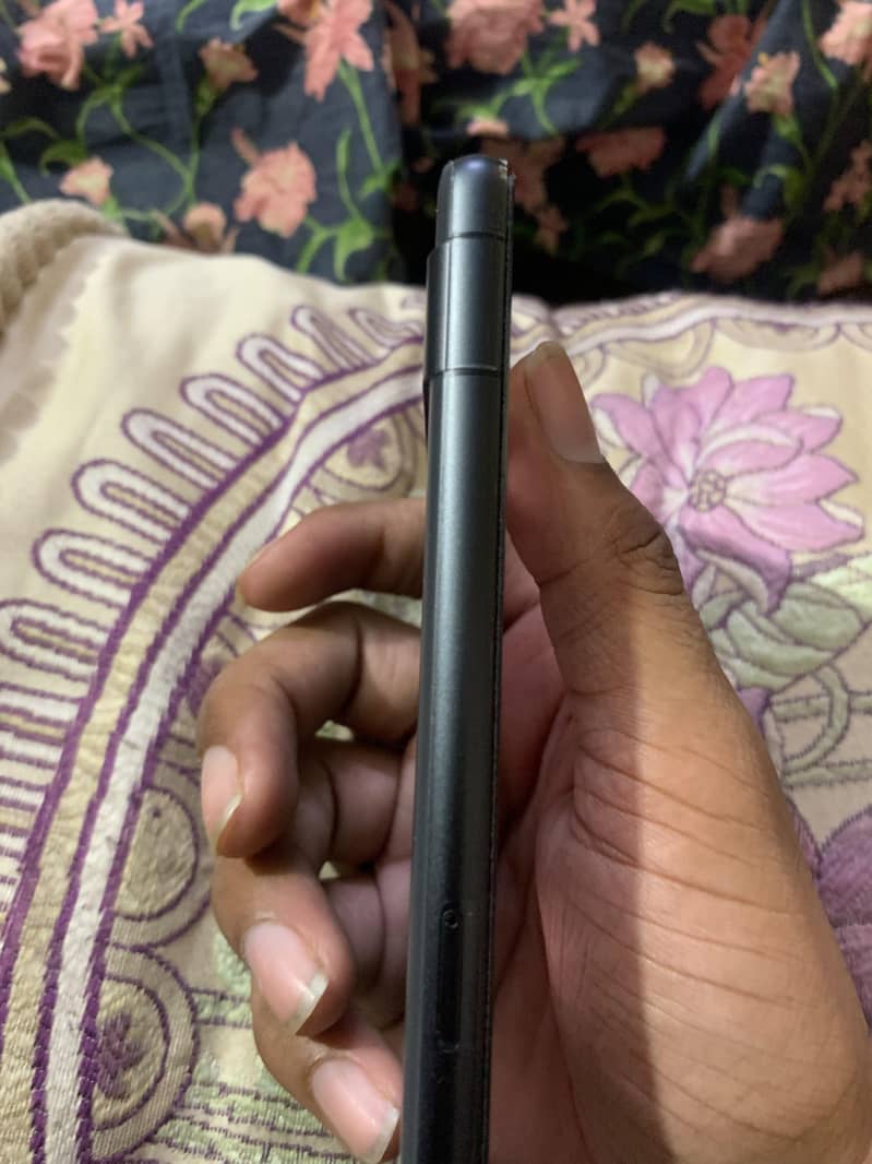 Google Pixel 7a 5