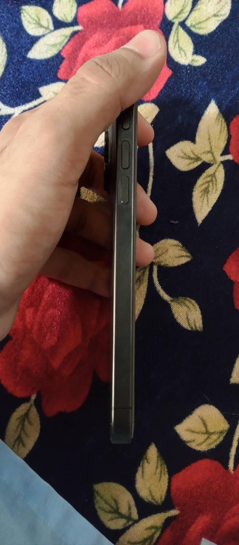 Apple iPhone 15 Pro Max jv 1