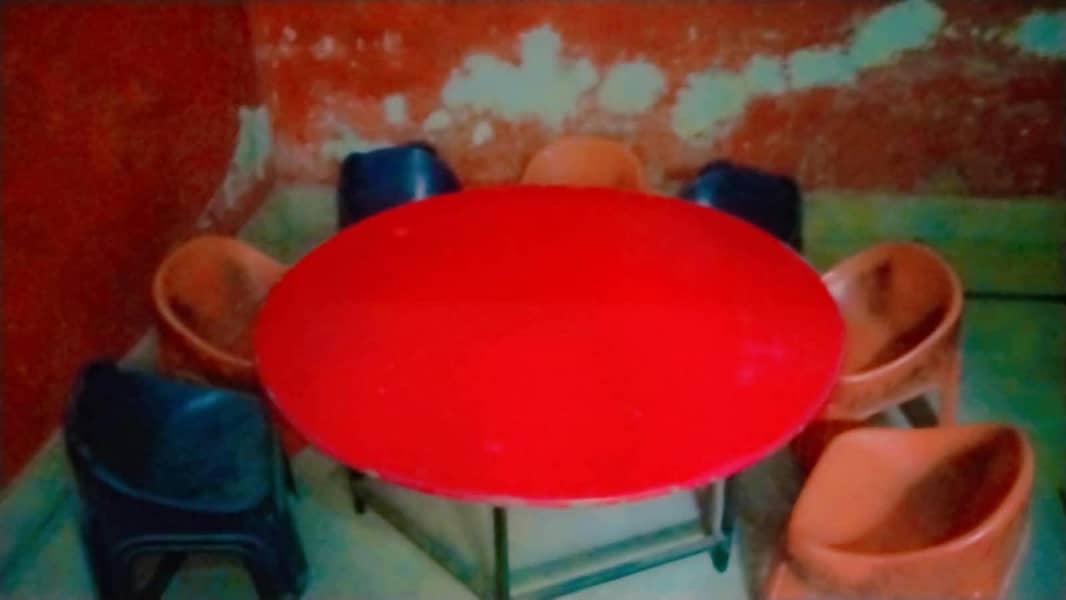 Table Chair 2