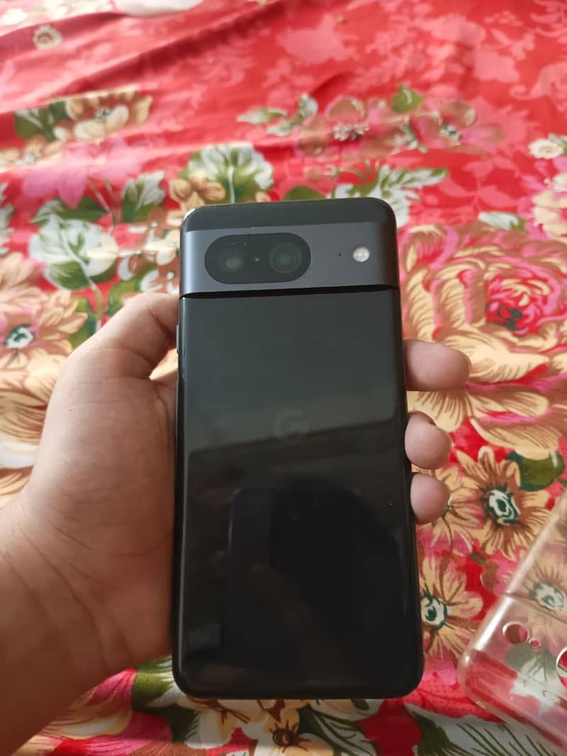 Google Pixel 8 1