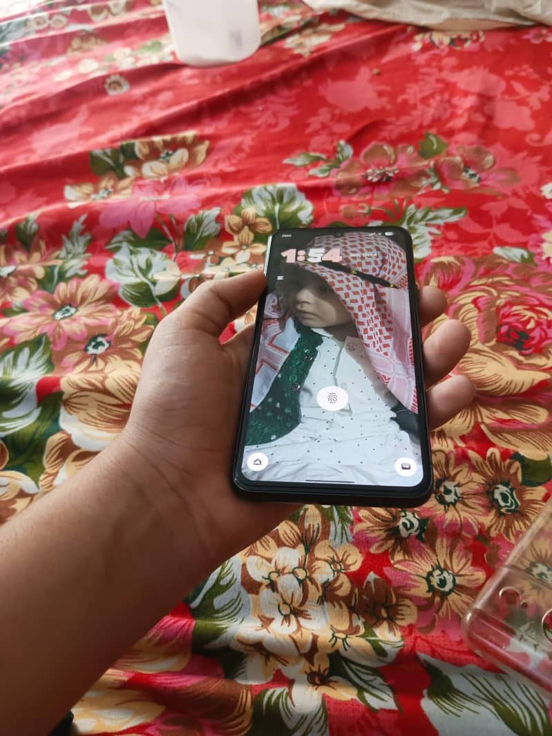 Google Pixel 8 5