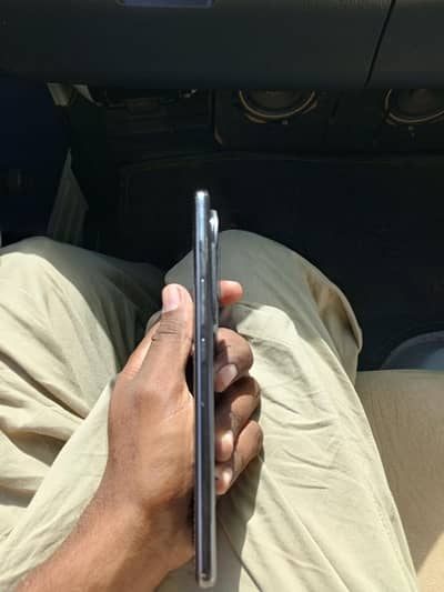Vivo V50