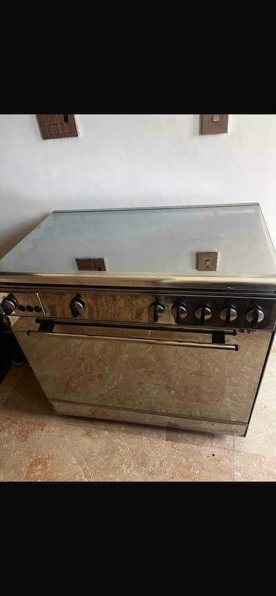 Gas oven