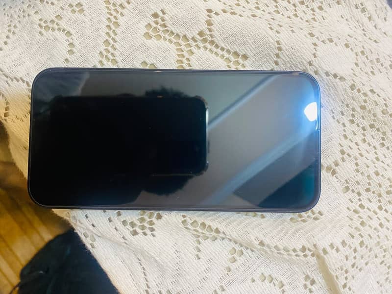 Apple iPhone 13 2
