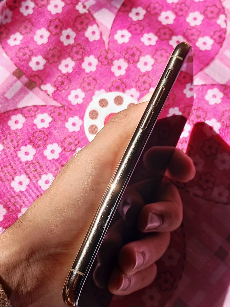 Apple iPhone 11 Pro 5