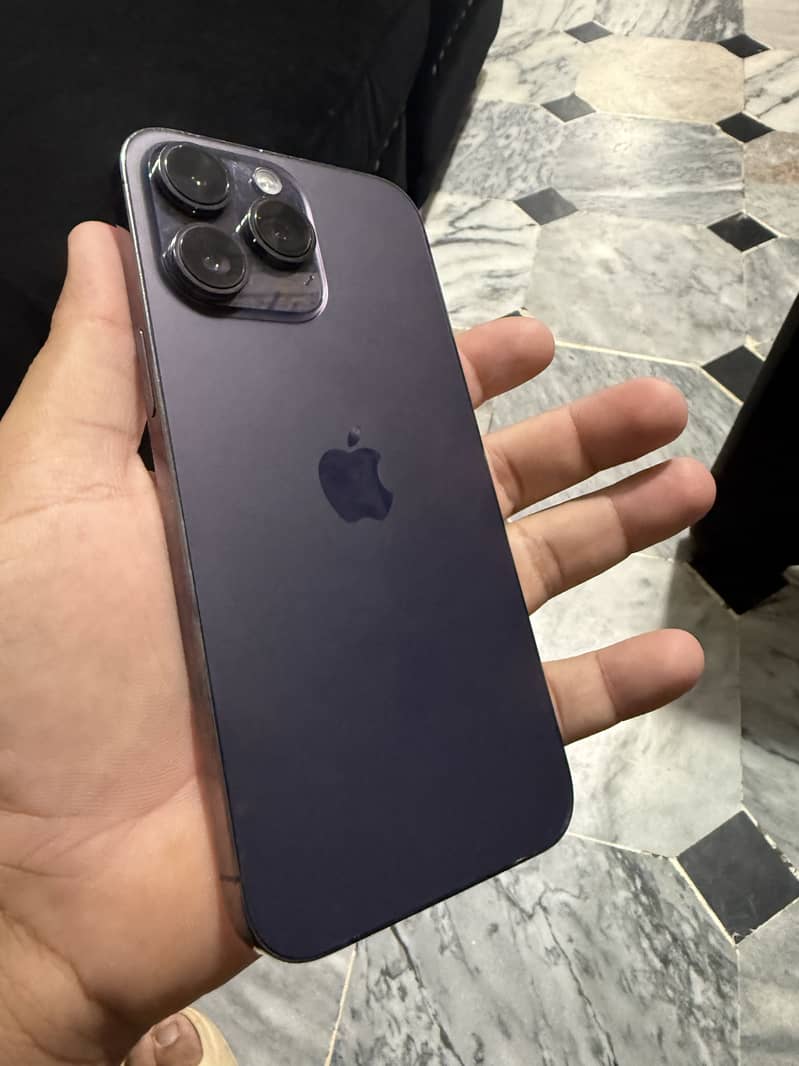 Apple iPhone 14 Pro Max 4