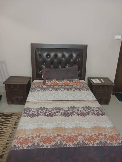 Single comfortable and stylish bed set.
