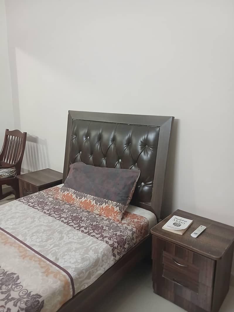 Single comfortable and stylish bed set. sofa cumbed 2