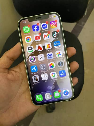 Apple iPhone 12