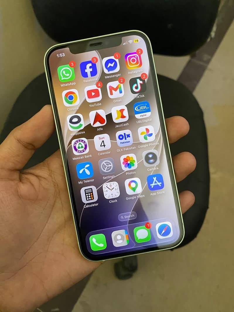 Apple iPhone 12 0