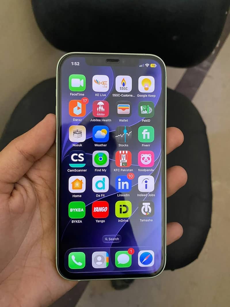 Apple iPhone 12 1