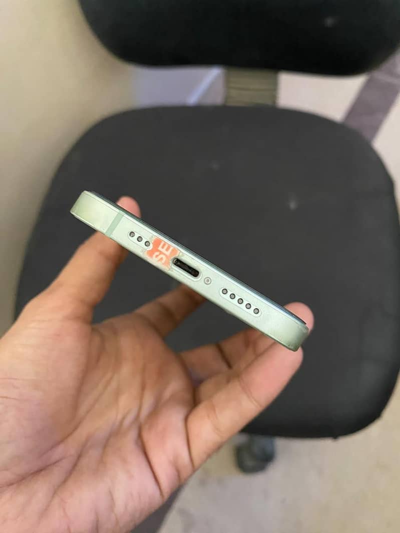 Apple iPhone 12 5