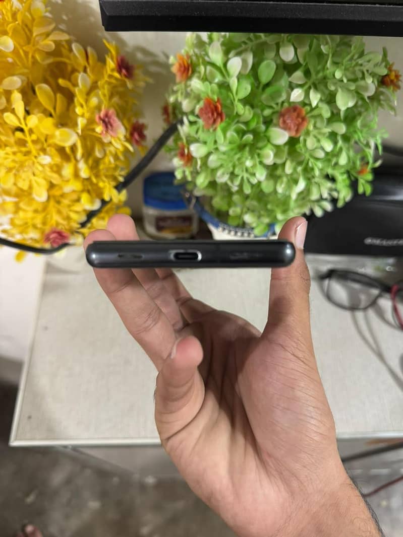 Google Pixel 7a 4