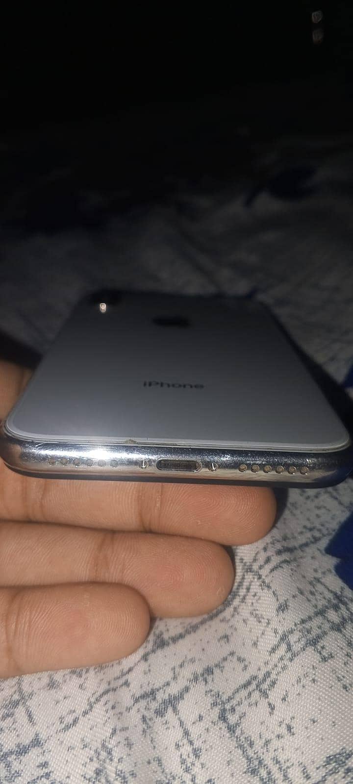 Apple iPhone X 3
