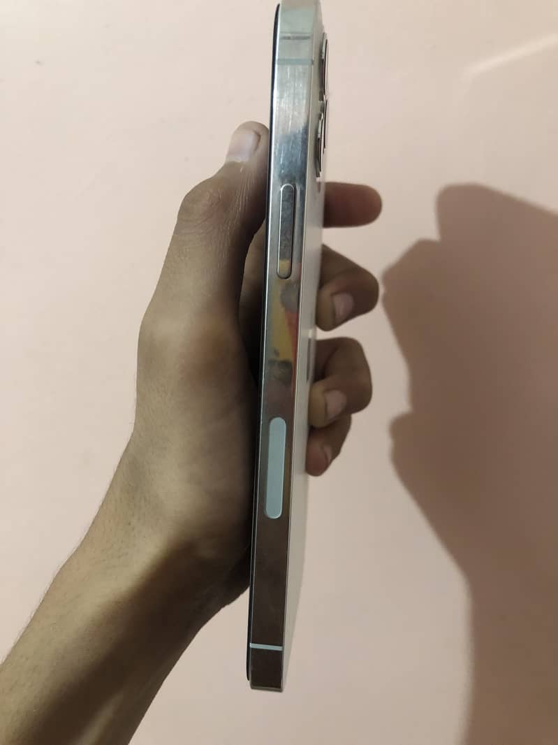 Apple iPhone 12 Pro 1