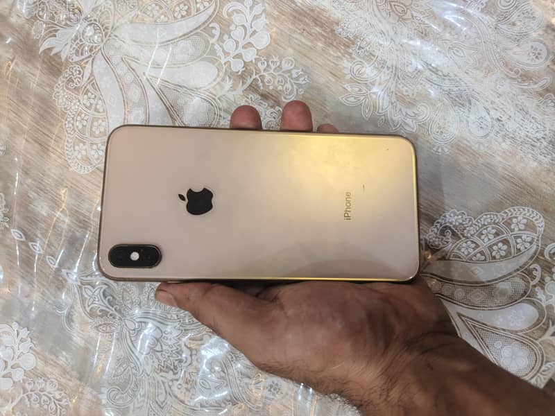 Apple iPhone XS Max 0