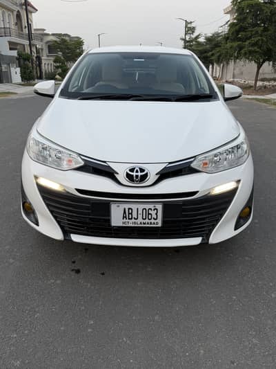 Toyotta Yaris 1.5 Full Option
