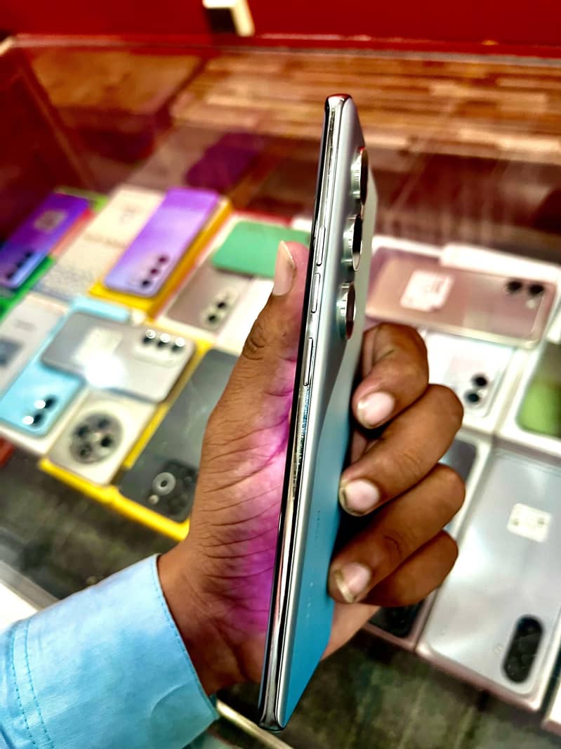Tecno CAMON 40 Pro 1