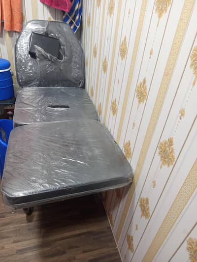 salon bed
