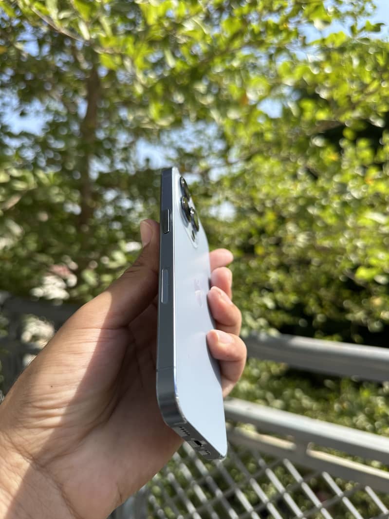 Apple iPhone 13 Pro 1