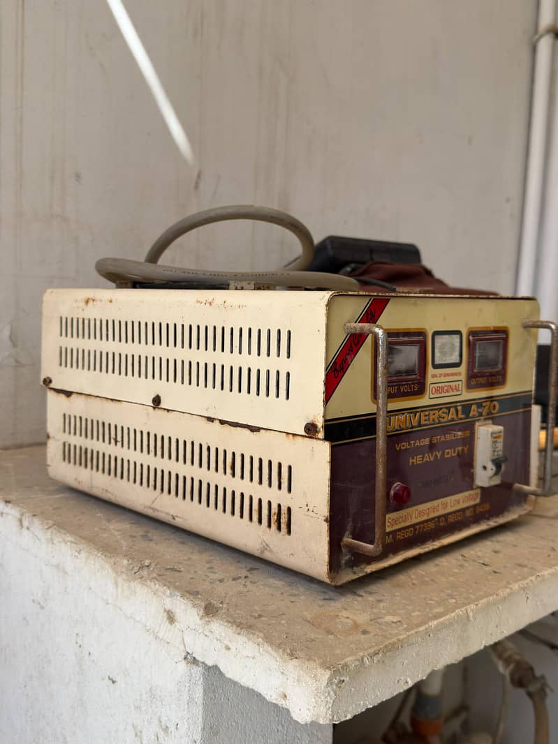 Universal A-70 Voltage Stabilizer 2