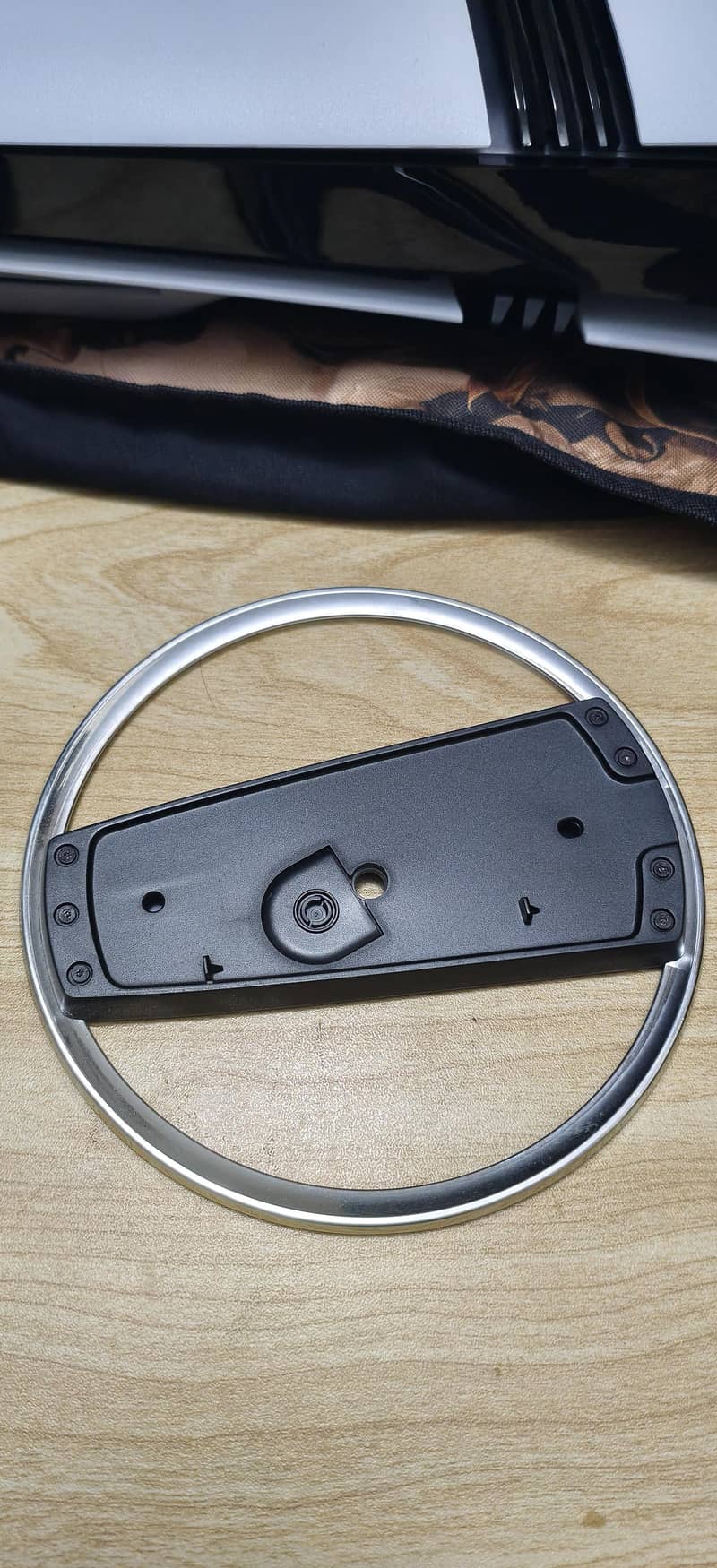 PS5 Slim / Pro Vertical Stand 1