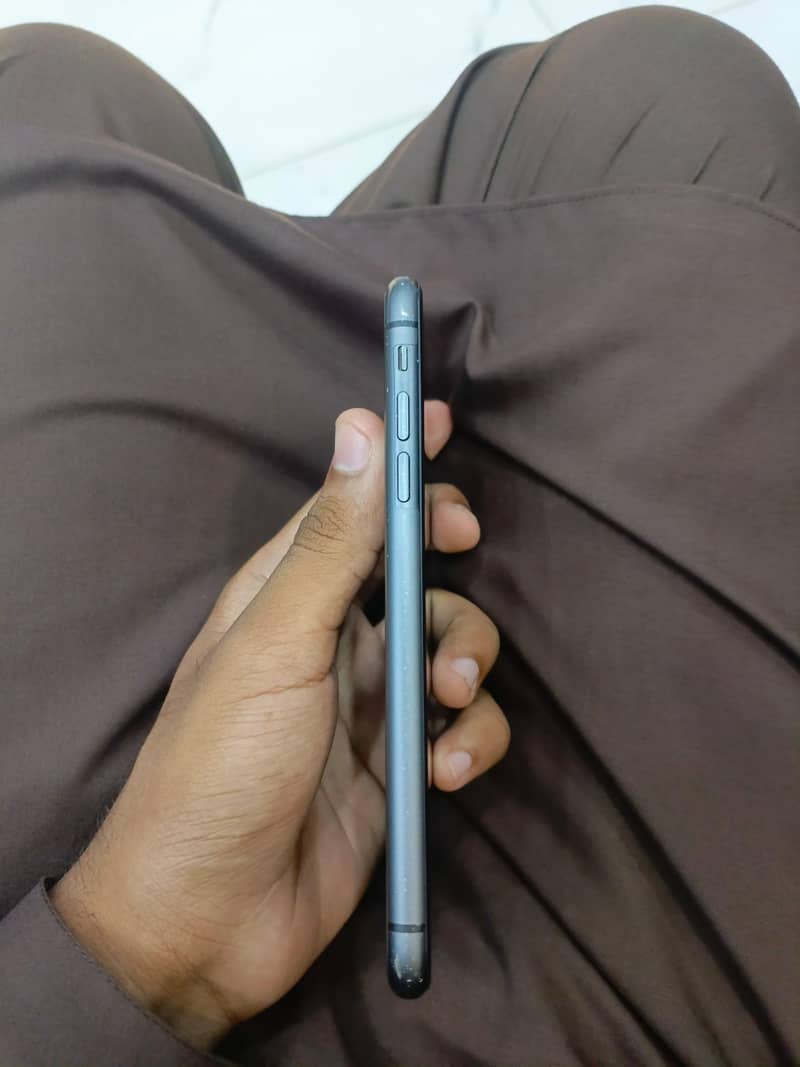 Apple iPhone 11 1