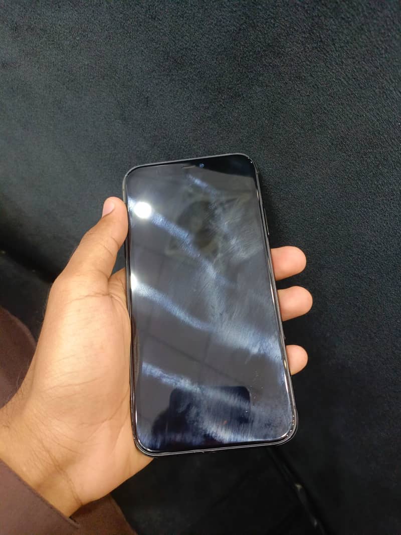Apple iPhone 11 2