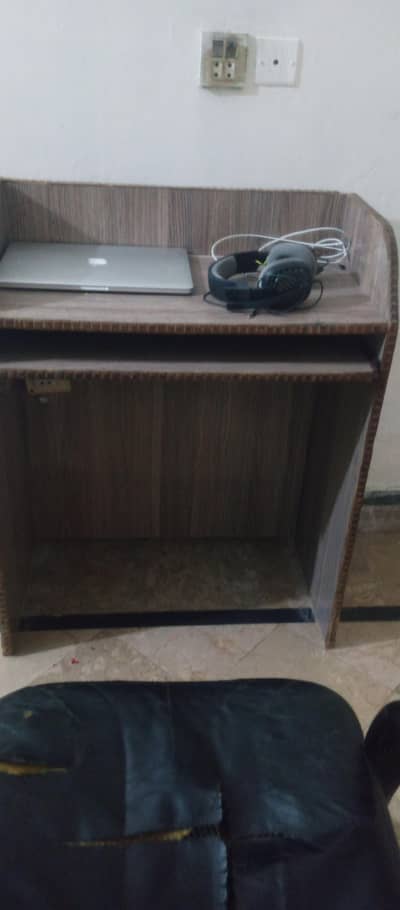 Computer Table