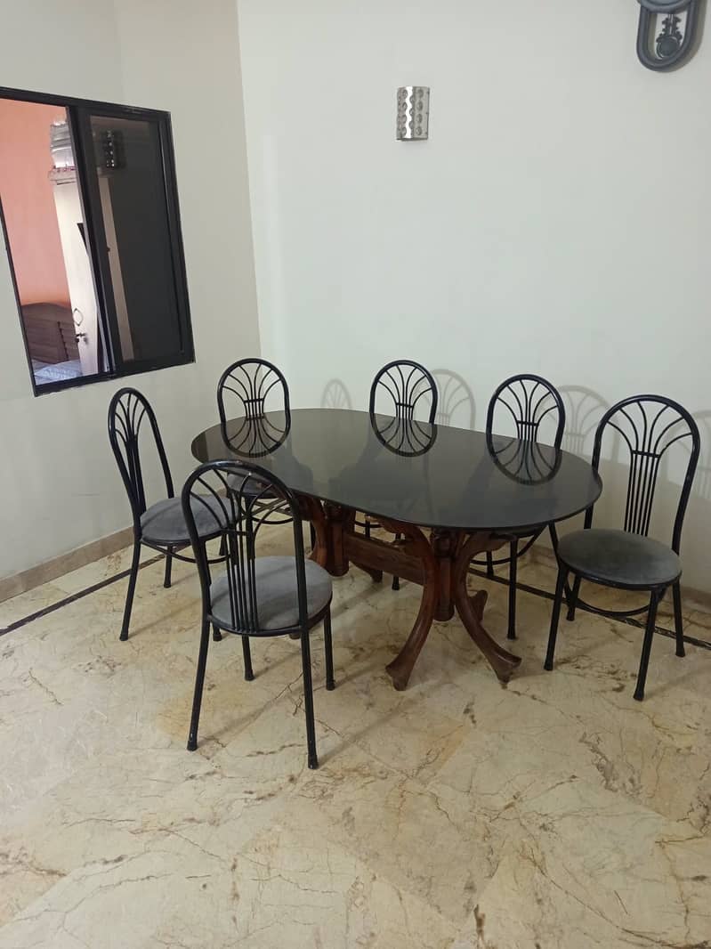Dining table with 6 chairs 0
