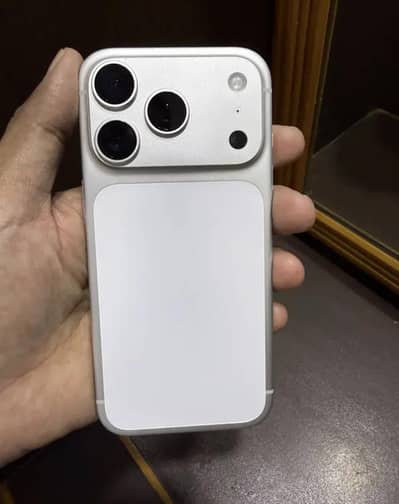 Apple iPhone 17 Pro icloud lock