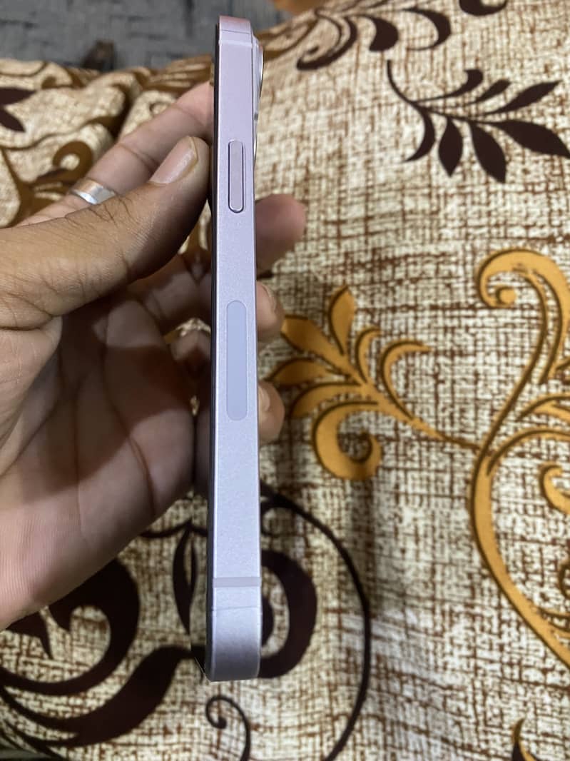 Apple iPhone 14 5
