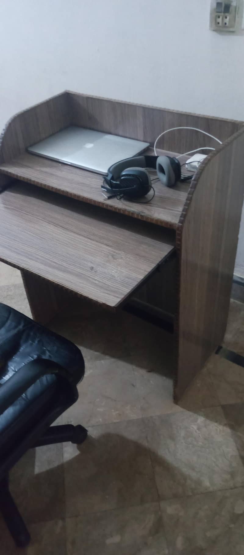 Computer Table 3