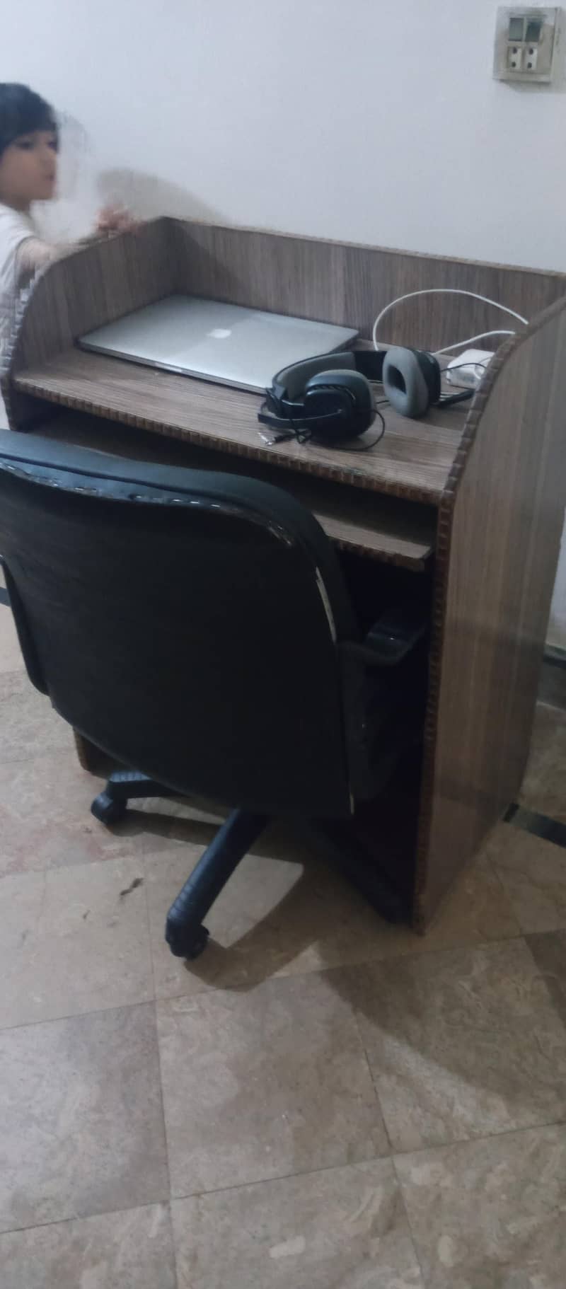 Computer Table 4