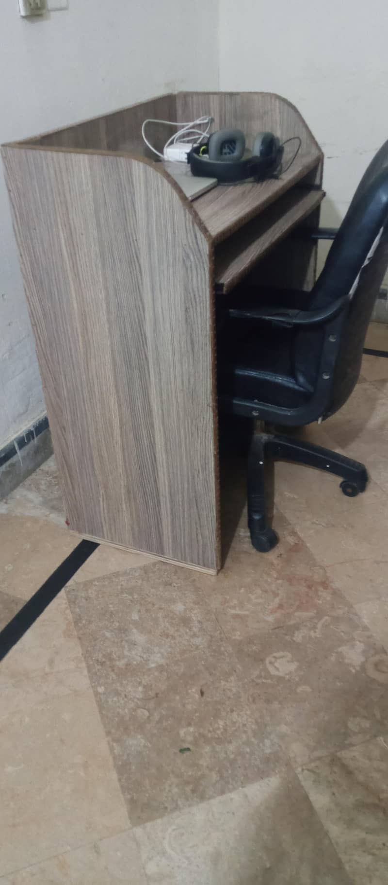 Computer Table 6